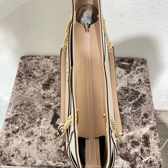 MICHAEL KORS Jet Set Large Color-Block Logo Tote Bag - Picture 8 of 11